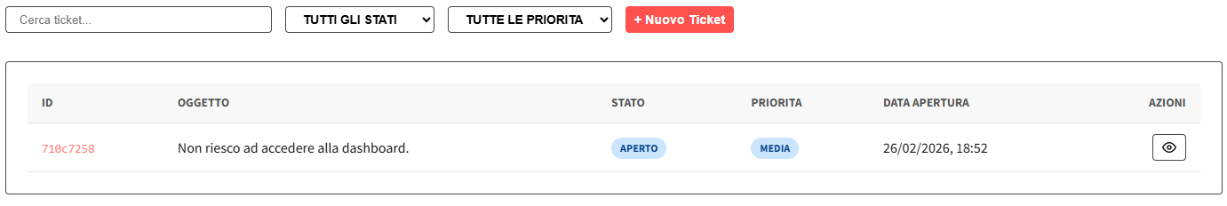 Screenshot sistema di supporto dedicato con ticket e storico richieste